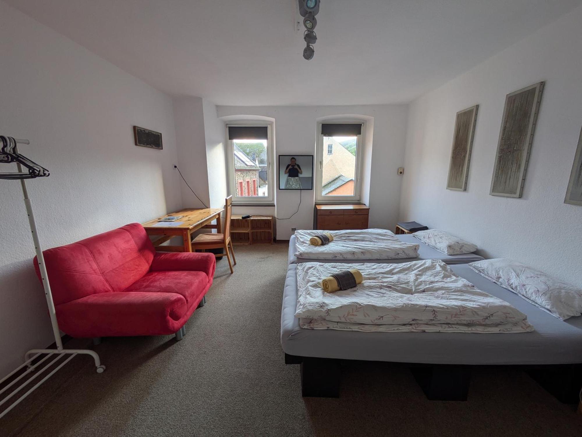 Monkey Factory - Mini Home-Stay Hostel Traben-Trarbach Pokoj fotografie